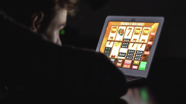 টেক্সাস হোল্ডেম টেবিল এবং খেলোয়াড়দের km07g তে